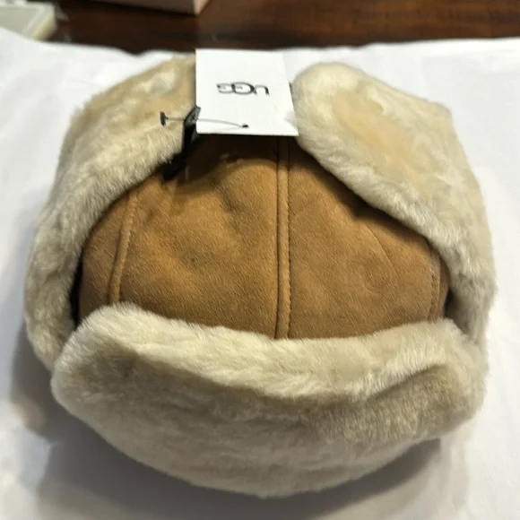 UGG | Accessories | Ugg Sheepskin Trapper Hat Chestnut Lxl  display picture 3